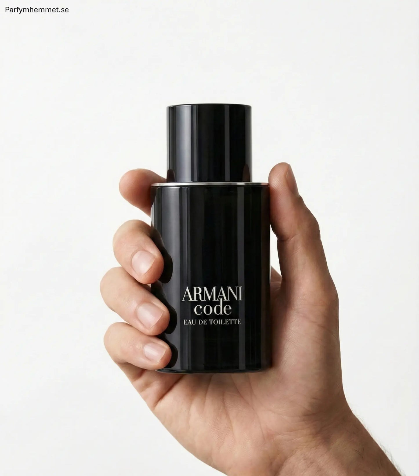 Armani Code parfym EDT – svart flaska i hand