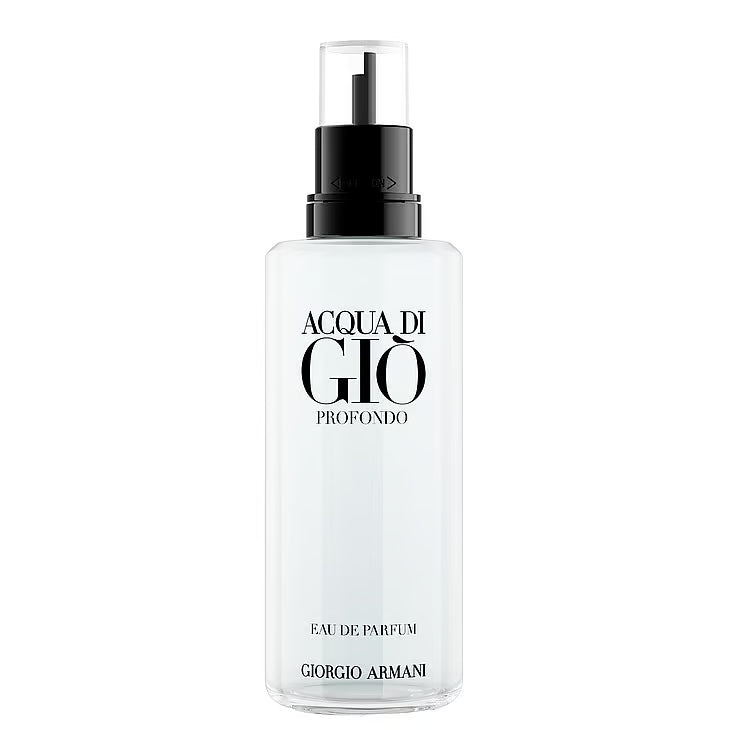 Armani Acqua Di Giò Profondo EdP 150ml Refill – en transparent, cylindrisk påfyllningsflaska i glas med en speciell svart och genomskinlig påfyllningskork. Texten ACQUA DI GIÒ PROFONDO syns tydligt på flaskan mot en vit bakgrund.